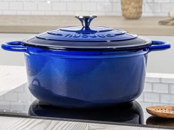 Cast Iron Dutch Oven with Lid only $39.99 shipped (Reg. $65!)